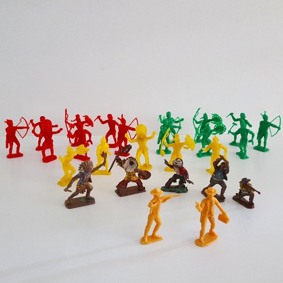 Vintage Plastic Toys Native American and Cowboy Figures - Picture 2 of 14